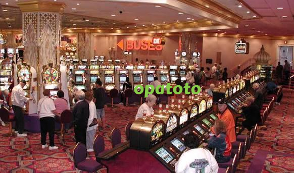 opatoto Slot Rooms Built for Your Lobby